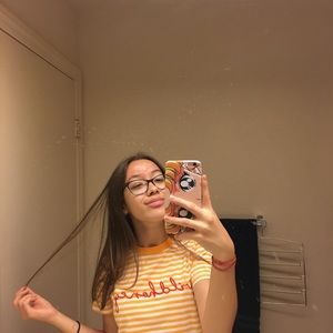 Meet your Posher, Helen